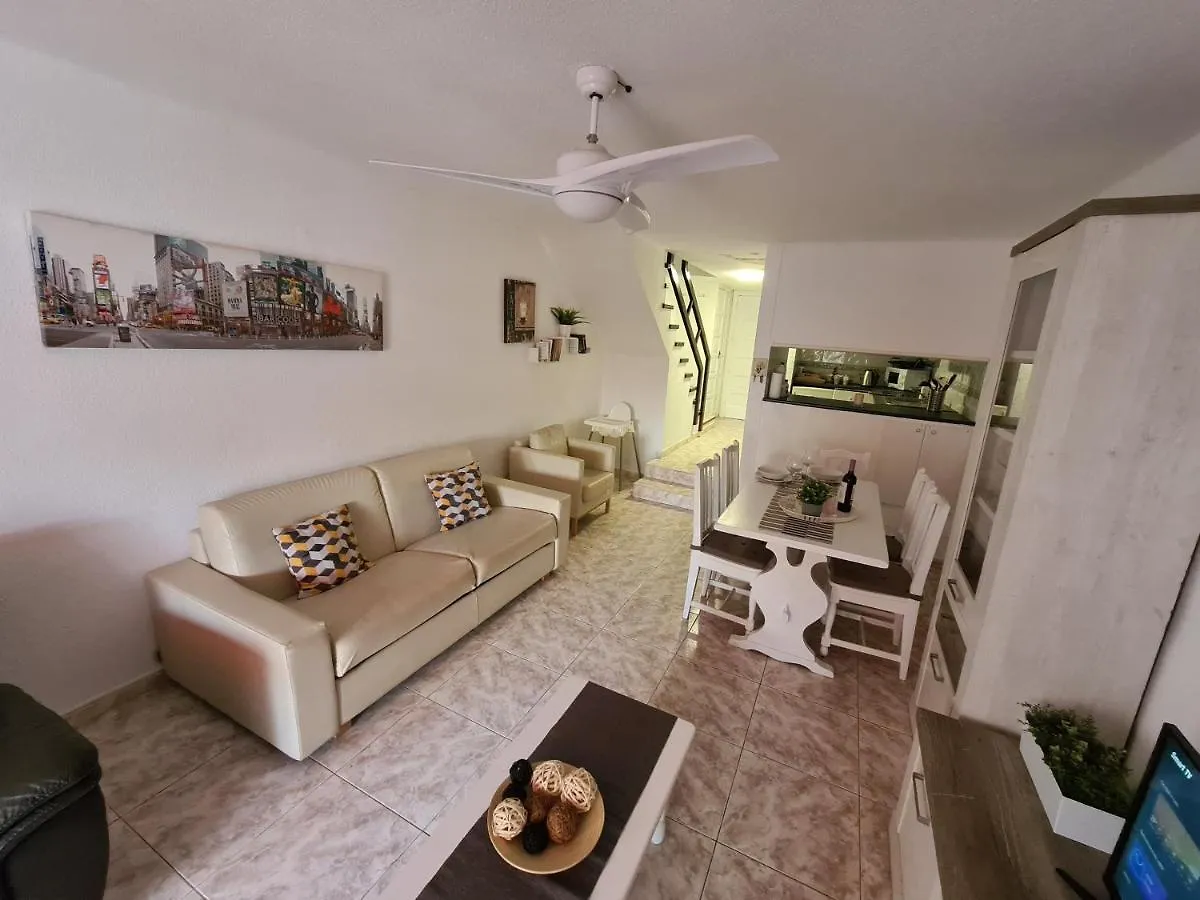 הוילה פלאייה דה לאס אמריקס Duplex Parque Santiago 2 Close To Pool, Sea + Beach, Central, Wifi, Heated Pool בית נופש